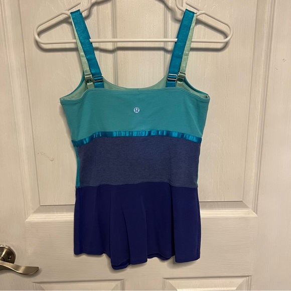 5/$100 Lululemon Purple/Blue Color Block top - Picture 2 of 4